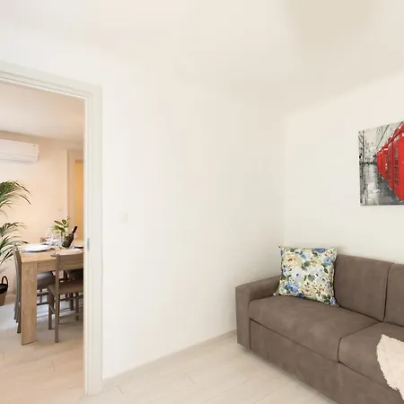 Anticavalle Intero Lägenhet *