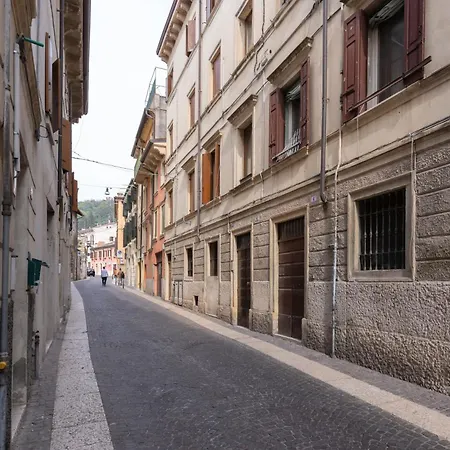 Anticavalle Intero Lägenhet